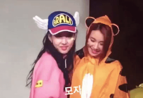 트와이스 나연 : 너무 귀엽자나!! 너 내꺼하자!! | 인스티즈