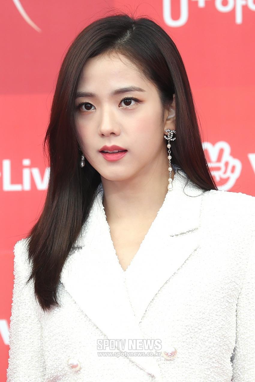 오늘자 블랙핑크 골든디스크 레드카펫 사진 | 인스티즈