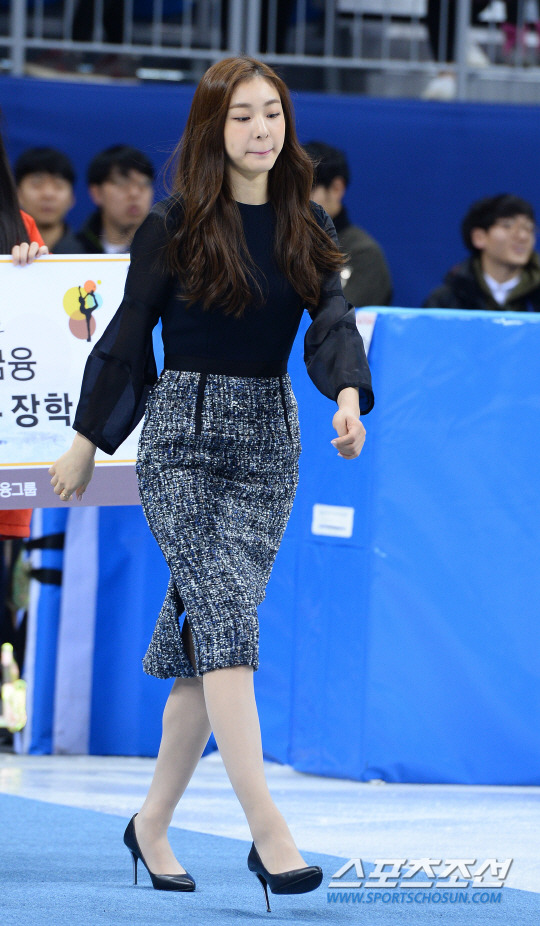 오늘자 시상자로 나온 김연아.gif | 인스티즈