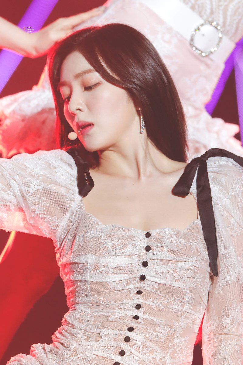 좀 심하게 예쁜 아이린.jpgif | 인스티즈