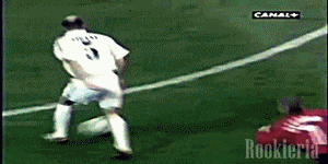 세계에서 축구를 가장 우아하게 할줄 아는 클라스..ㄷㄷ..gif | 인스티즈