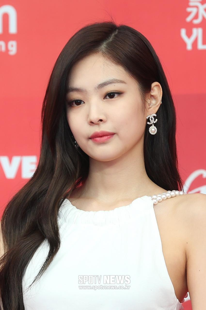 오늘자 블랙핑크 골든디스크 레드카펫 사진 | 인스티즈