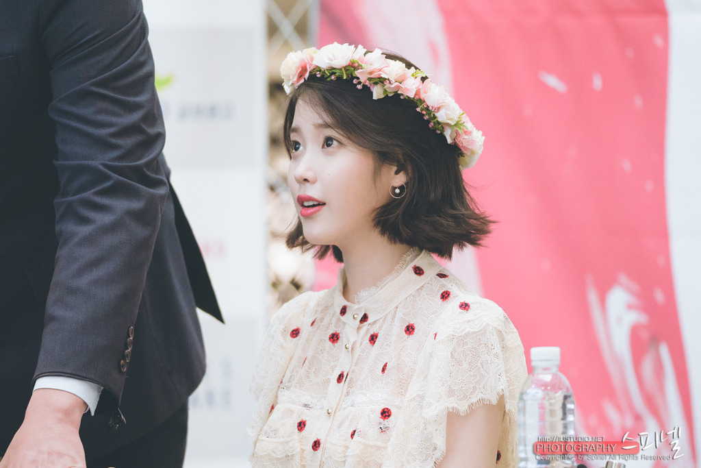 단발머리가 잘어울리는 아이유.jpgi | 인스티즈