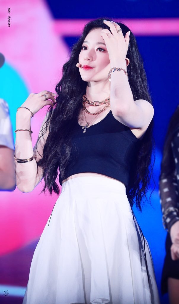 (여자)아이들의 비쥬얼담당 백설공주 슈화.jpgif (311장) | 인스티즈