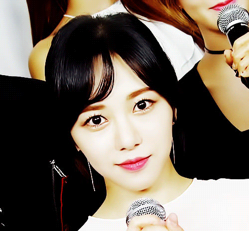 은근 섹시한 민아 | 인스티즈