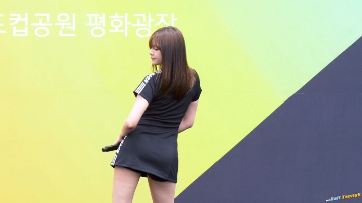 180527 명품옷 입은 하영이 .jpg | 인스티즈