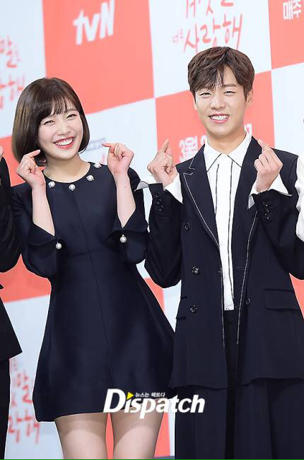 오늘자 레드벨벳 조이 | 인스티즈
