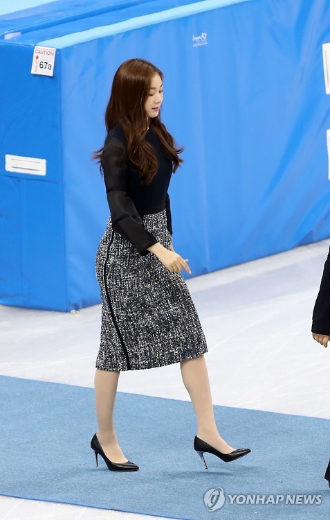 오늘자 시상자로 나온 김연아.gif | 인스티즈