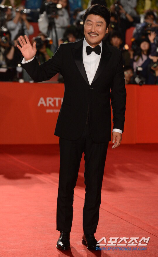 부산국제영화제에 참석한 연예인들.jpg | 인스티즈