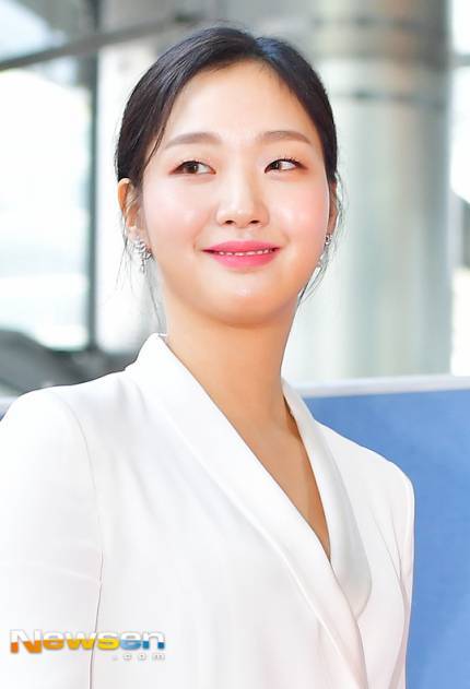 오늘자 백상예술대상 김고은 | 인스티즈
