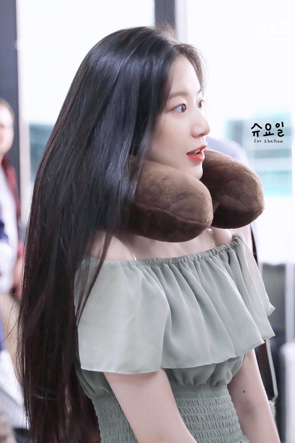 (여자)아이들의 비쥬얼담당 백설공주 슈화.jpgif (311장) | 인스티즈