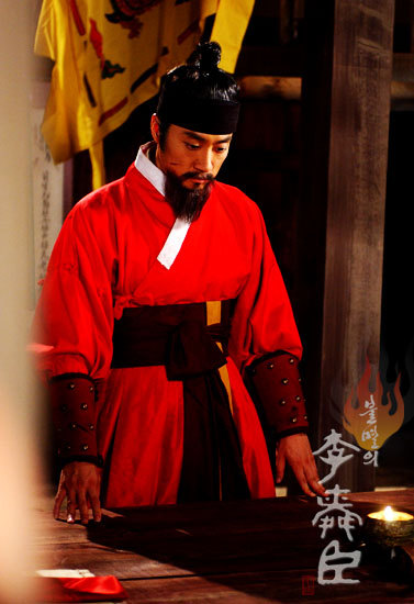 이순신 트릴로지를 제작하는 김한민 감독에게 바라는 점 2가지 | 인스티즈