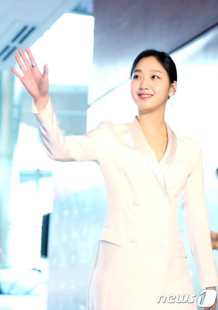 오늘자 백상예술대상 김고은 | 인스티즈