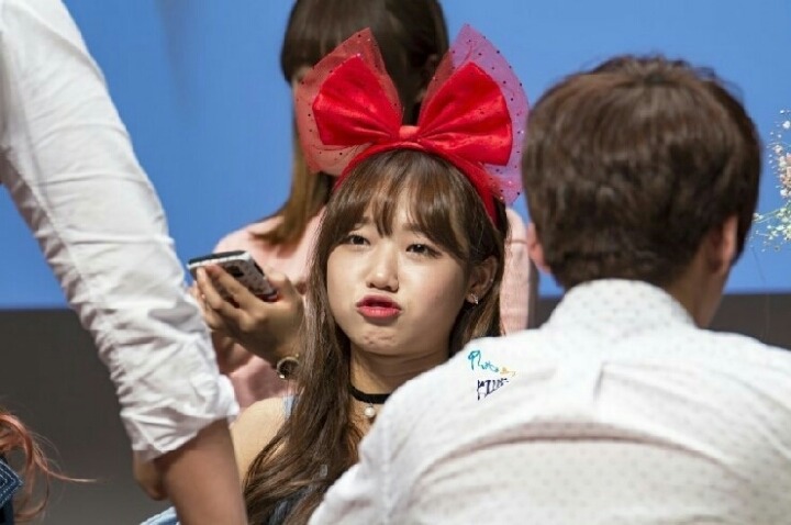 상습적으로 삐죽이는 유정이 짤 (ioi) | 인스티즈