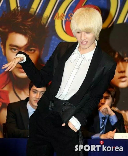 SM 남자아이돌 메인댄서 춤출때 표정.txt | 인스티즈