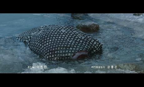 얼음이 녹자 들어나는 살인의 비밀 ＜영화＞ 해빙 01 | 인스티즈
