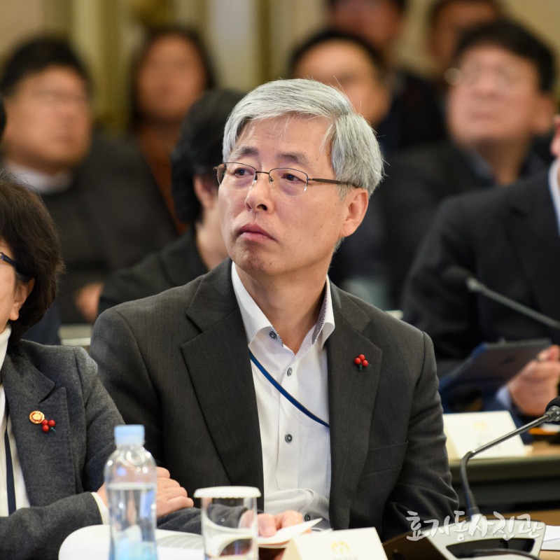 공부하고 연구하는 문재인 정부와 민주당.(이런 정부와 정당을 경험 하신적 있으신가요?) | 인스티즈