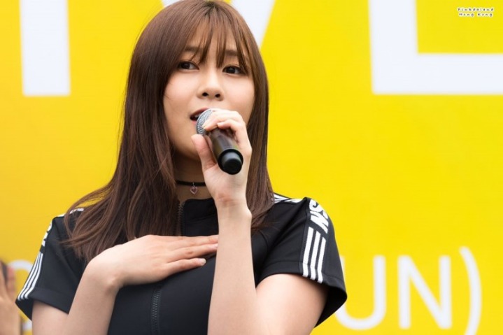 180527 명품옷 입은 하영이 .jpg | 인스티즈