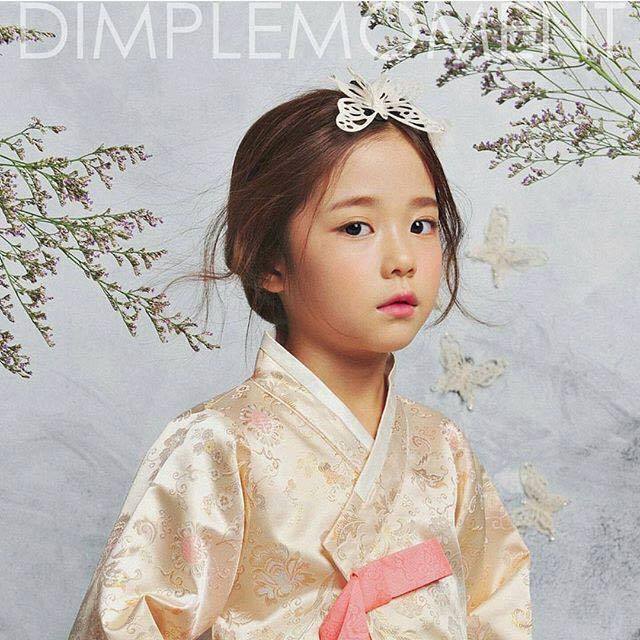 와.. 세상 혼자사는 애기.. 2009년생 키즈모델 황시은 | 인스티즈