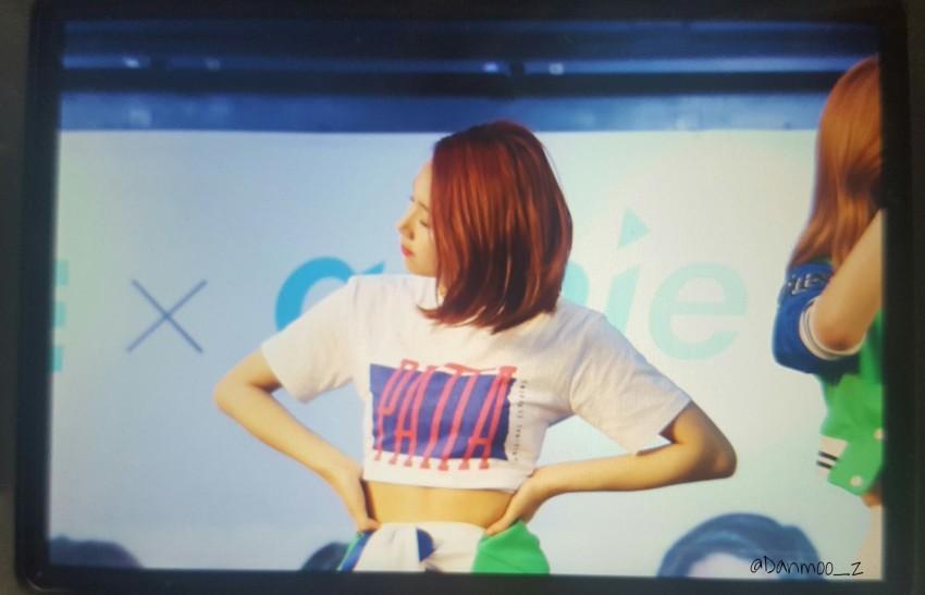 [트와이스] 오늘자 게릴라 콘서트 채영 jpg | 인스티즈