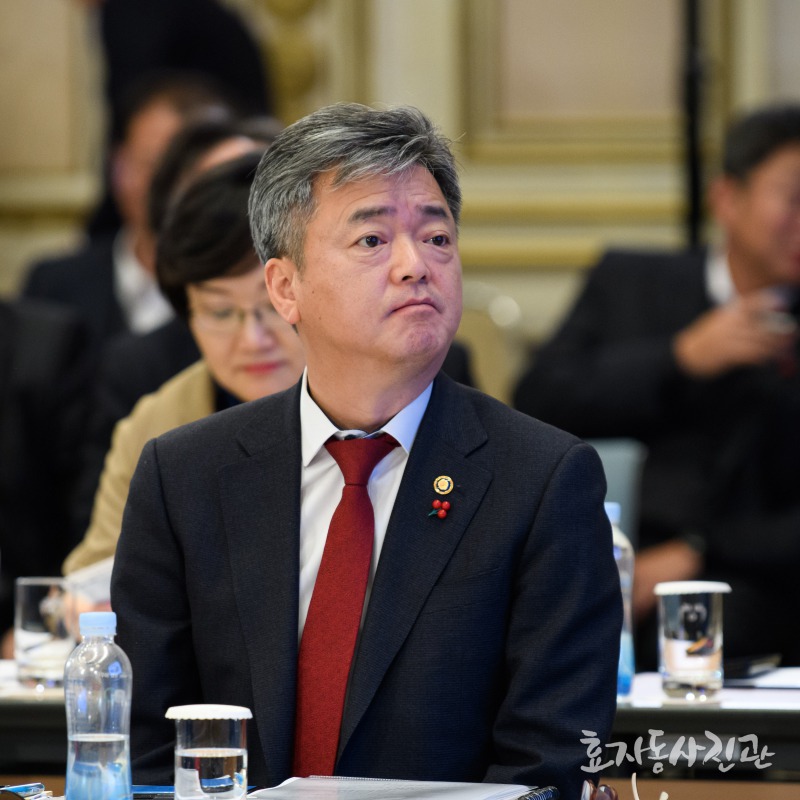 공부하고 연구하는 문재인 정부와 민주당.(이런 정부와 정당을 경험 하신적 있으신가요?) | 인스티즈
