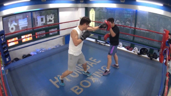 몸매 좋아지고 깔끔해졌다고 해서 여자들에게 은근히 인기 많아지고 있는 연예인 | 인스티즈