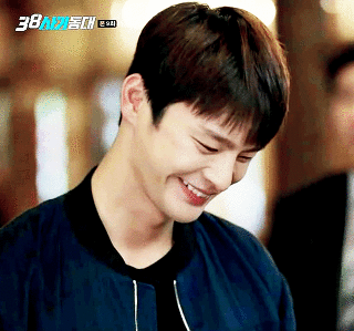 대형견같은 남자 vs 고양이같은 남자 | 인스티즈