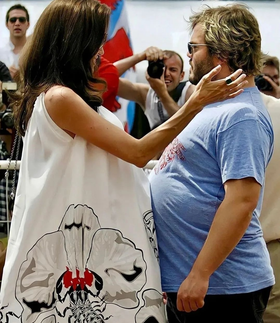 만날때마다 배사이즈 대결했었던 잭블랙 & 안젤리나 졸리 | 인스티즈