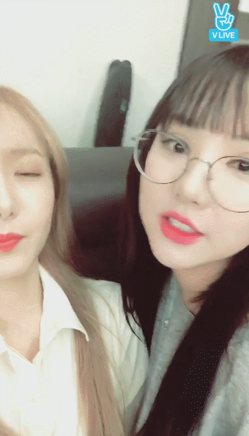 김소정.정예린.정은비.최유나.황은비.김예원 여.자.친.구.jpg.gif | 인스티즈