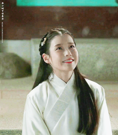 달의 연인 - 보보경심 려 아이유.gif | 인스티즈