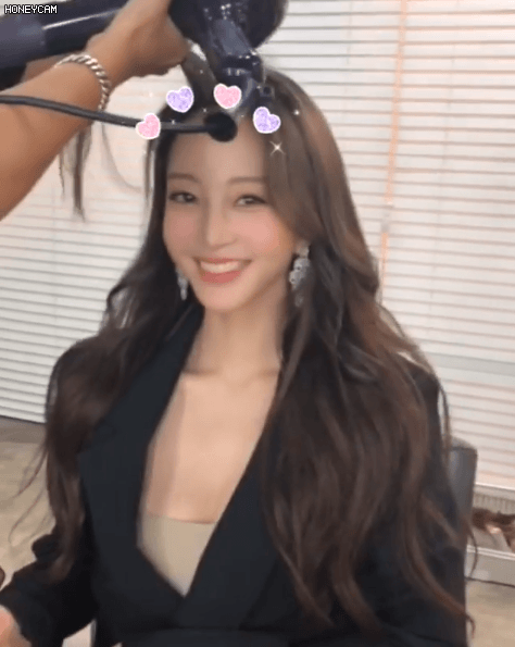 이 누나가 자기집에서 같이 놀자하면 A 같이논다 VS B 그냥 운동한다 | 인스티즈
