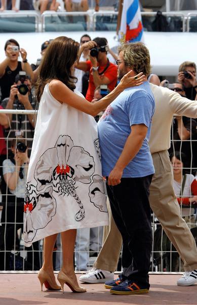 만날때마다 배사이즈 대결했었던 잭블랙 & 안젤리나 졸리 | 인스티즈