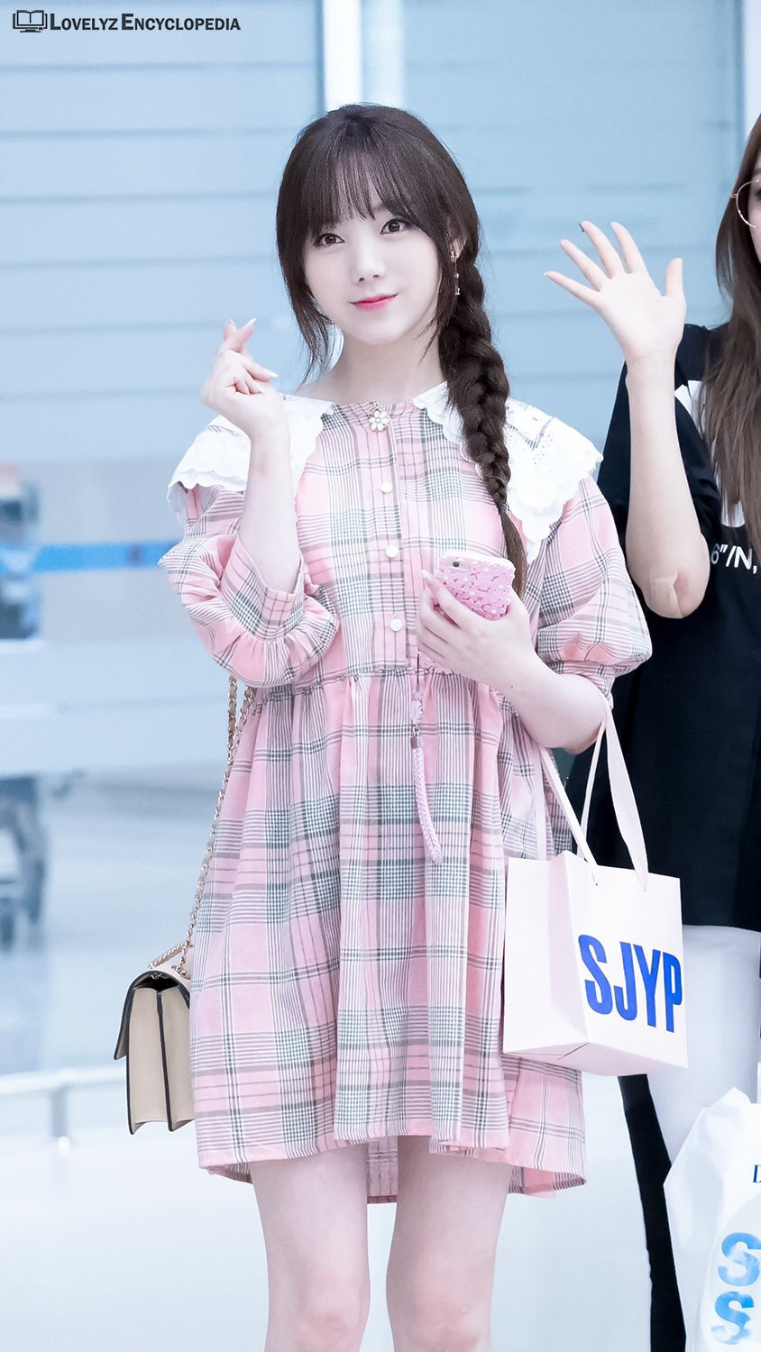 [러블리즈] 커피 한 잔 더 할까 생각 중이라서 케이 | 인스티즈