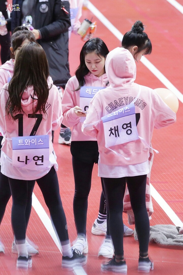 레드벨벳 막내와 트와이스 막내의 친목 | 인스티즈