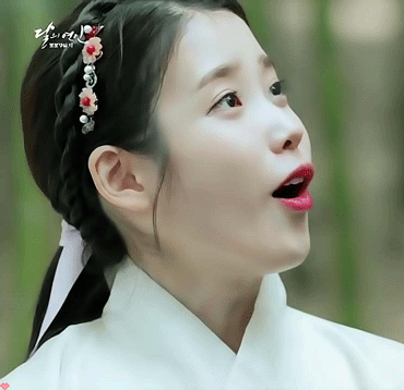 달의 연인 - 보보경심 려 아이유.gif | 인스티즈