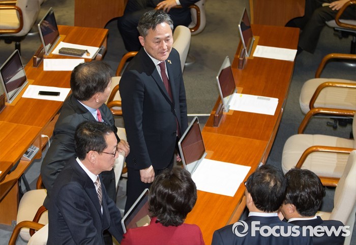 새누리당 찾아간 표창원 의원ㄷㄷㄷㄷ | 인스티즈