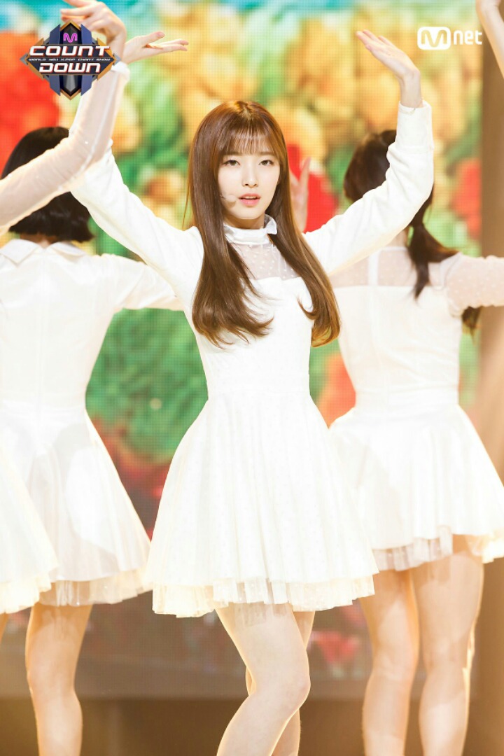 오마이걸 엠카운트다운 무대 단체&개인 사진 | 인스티즈