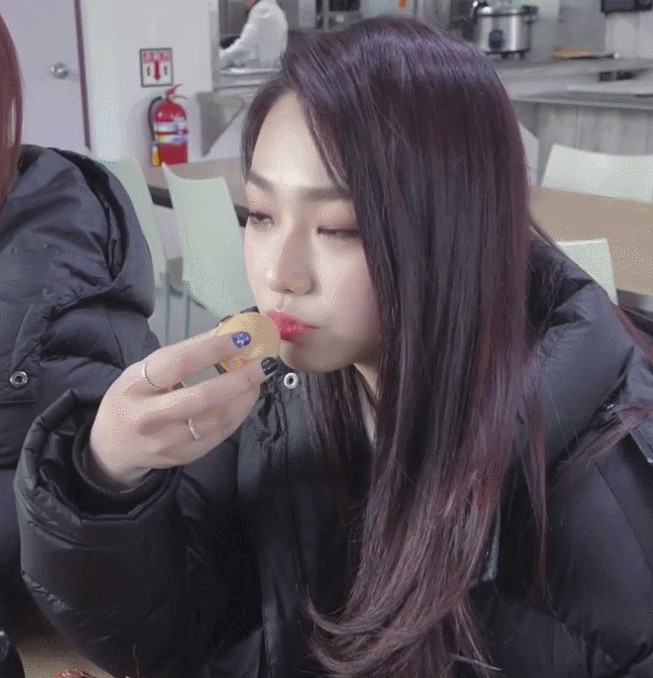 계란 다이어트 하는 강미나.gif | 인스티즈