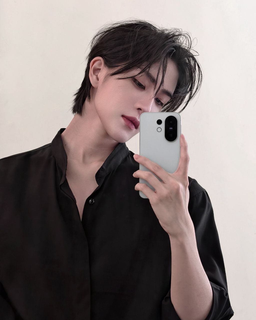 잘생긴 걸로 유명해서 팬미팅까지 한 코스플레이어...jpg | 인스티즈