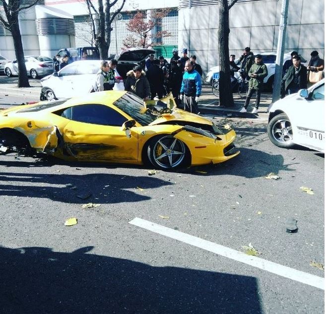성수동 페라리 사고 | 인스티즈