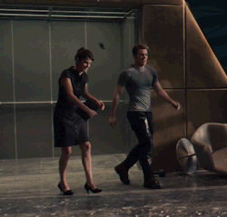 [MCU] 귀염 터지는 어벤져스: 에이지 오브 울트론 개그릴 장면들.gif | 인스티즈