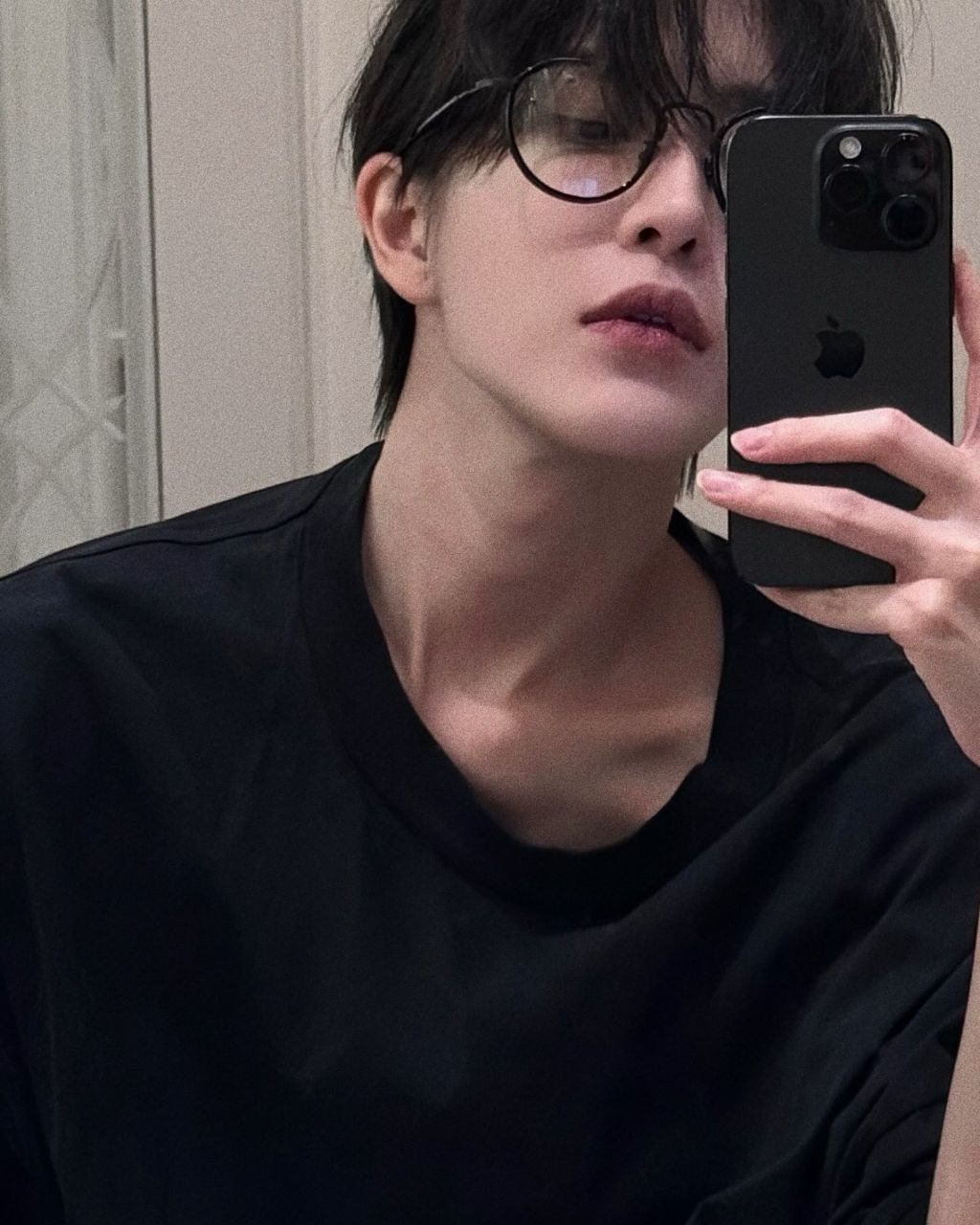 잘생긴 걸로 유명해서 팬미팅까지 한 코스플레이어...jpg | 인스티즈