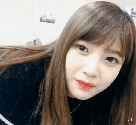 오늘자 브이앱 조이.gif | 인스티즈