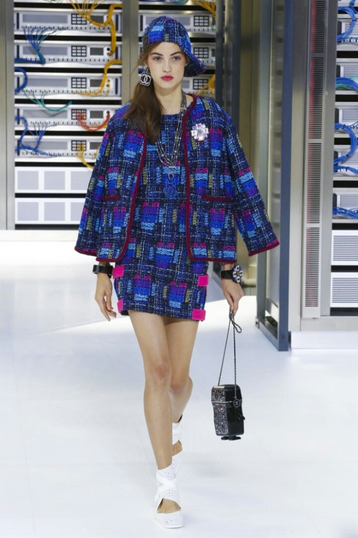 Chanel 샤넬 2017 SpringSummer RTW Paris | 인스티즈
