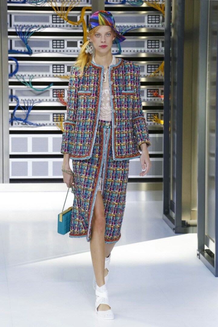 Chanel 샤넬 2017 SpringSummer RTW Paris | 인스티즈