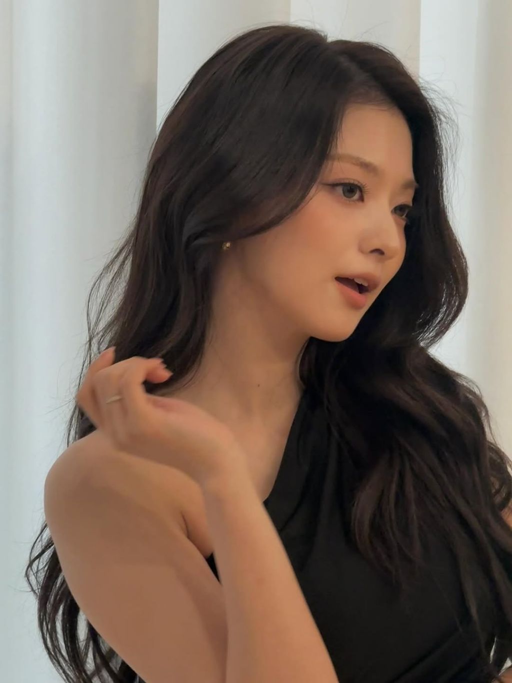 얼굴이 제법인 후로미스나인 이나경 근황.jpg | 인스티즈