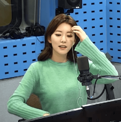 SBS 간판 아나운서(진) 김민형.gif | 인스티즈