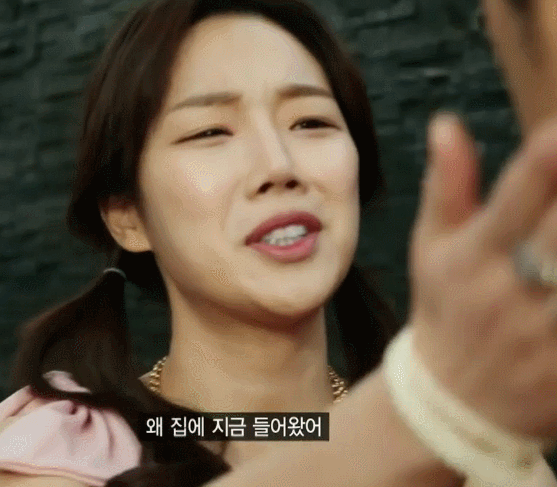 길거리에서 쉽게 볼 수 있는 훈녀같은 외모를 가진 여자배우.jpg | 인스티즈