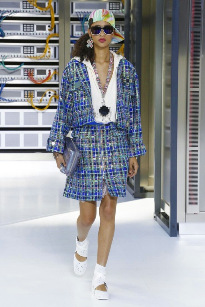 Chanel 샤넬 2017 SpringSummer RTW Paris | 인스티즈