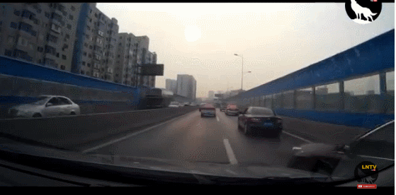 교통사고 레전드.gif | 인스티즈